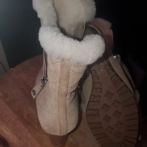 Micheal Kors suede Wedge Ankle Boots - Picture 3 of 6